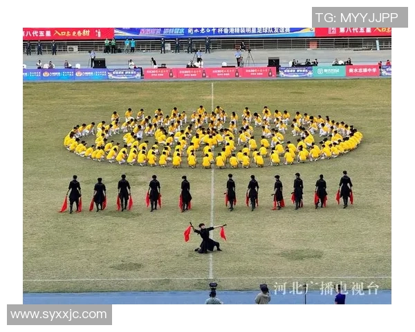 香港足球明星队在陕西激情演唱展现团结与友谊的魅力之夜 香港足球明星队在陕西激情演唱展现团结与友谊的魅力之夜